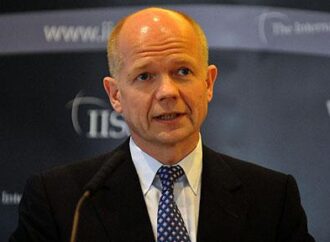 Hague: Ndërhyrja në Siri realizohet edhe pa unitet në OKB